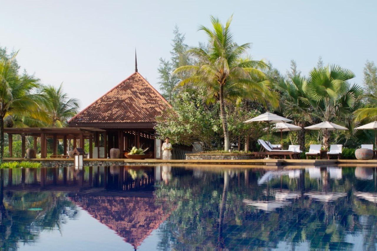 月之影度假村 龙运 外观 照片 The pool at the Four Seasons Resort