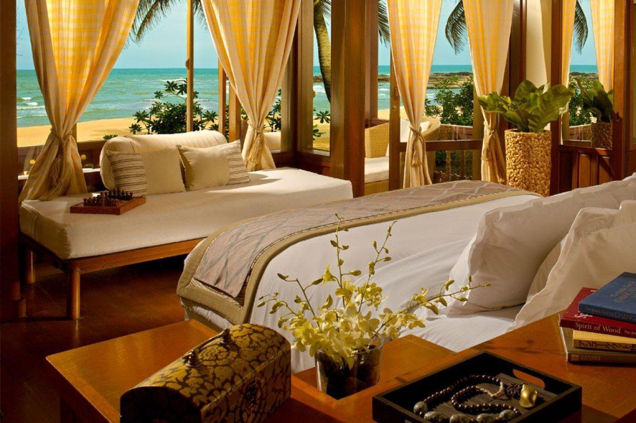 月之影度假村 龙运 外观 照片 A room at the Four Seasons Resort