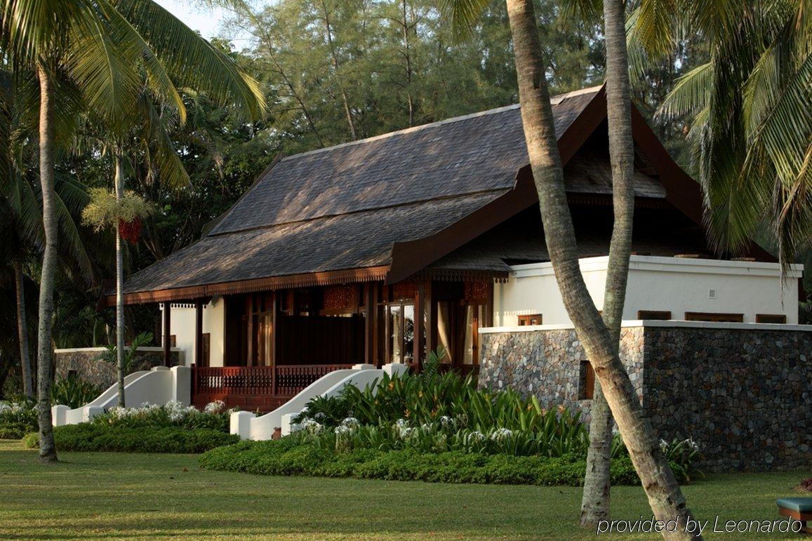 月之影度假村 龙运 外观 照片 A villa at the resort