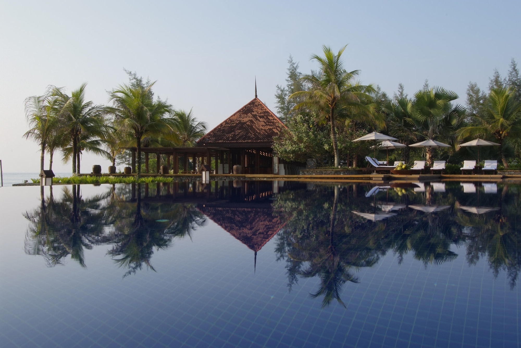 月之影度假村 龙运 设施 照片 The pool at the Angsana Resort and Spa, Phuket