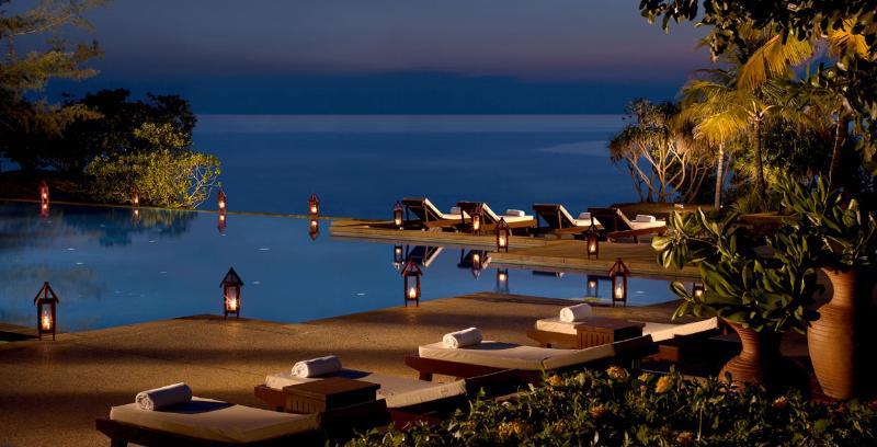 月之影度假村 龙运 外观 照片 The beach at the Four Seasons Resort
